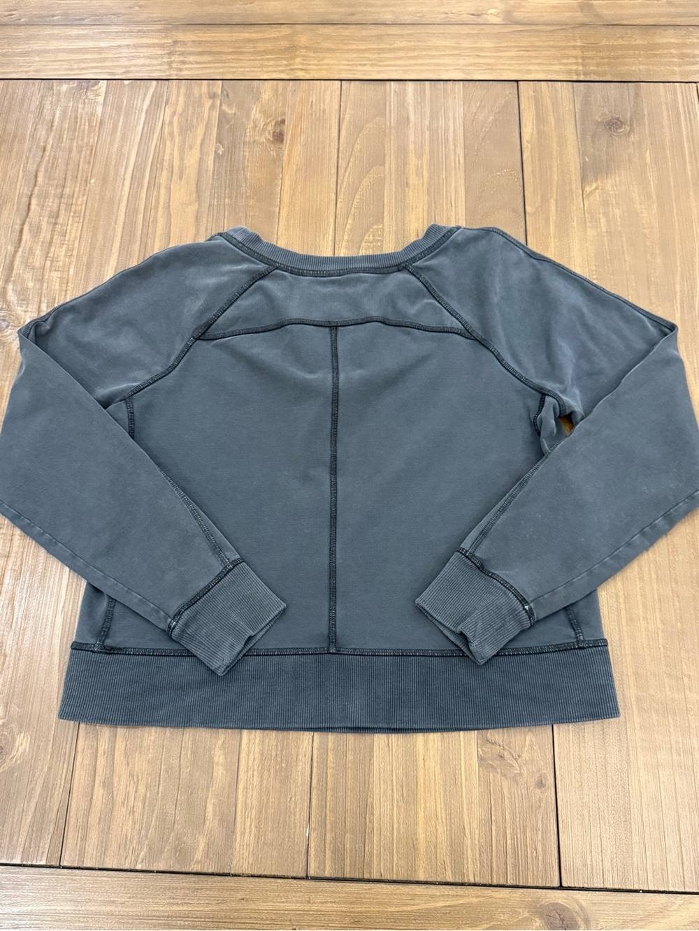 Lululemon Loop Back Crew - Picture 2 of 5